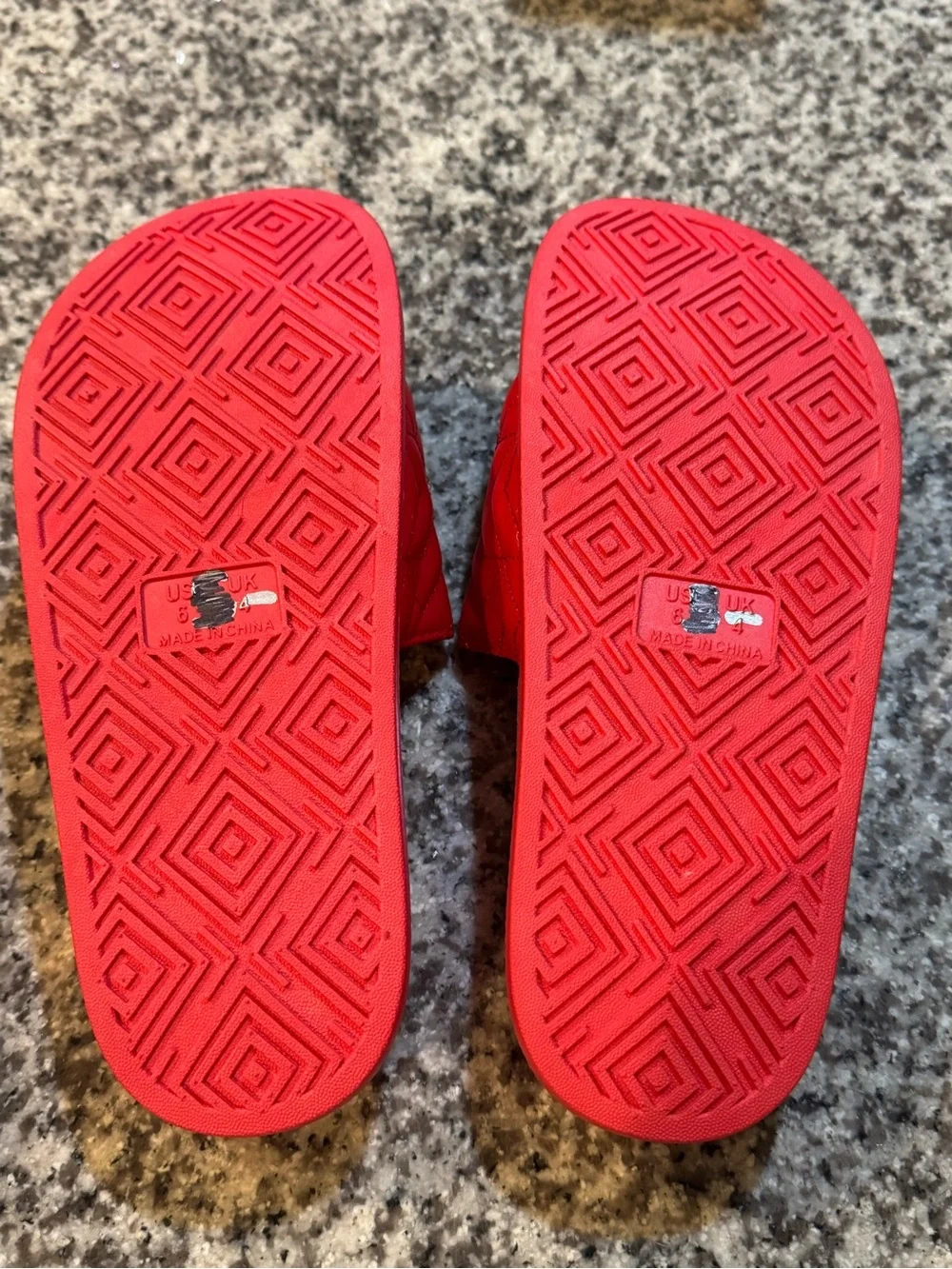 Dakine Quilted Red Slide Sandals